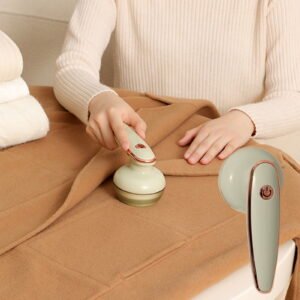 Alternative view of Portable Fabric Shaver
